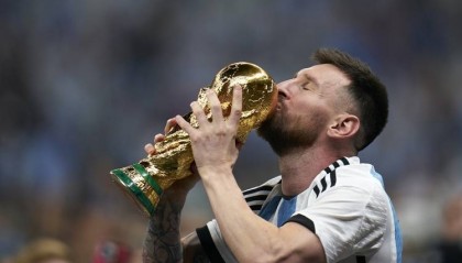 巴西名宿：C罗和梅西没可比性！C罗的技术甚至不如内马尔！