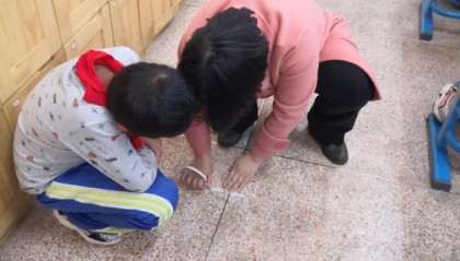 校长在教室炒币(校长昨天在办公室就这个问题郑重地跟他谈了话)