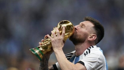 巴西名宿：C罗与梅西没法比！C罗的技术甚至不及内马尔！