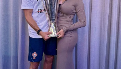 乔治娜前同事：C罗乔治娜相识于夜总会，销售工作是C罗团队的安排