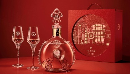 路易十三经典装城市限定系列 以时光为笔，镌刻城市精神图腾