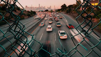 中晶科技收盘下跌2.72%，最新市净率5.99