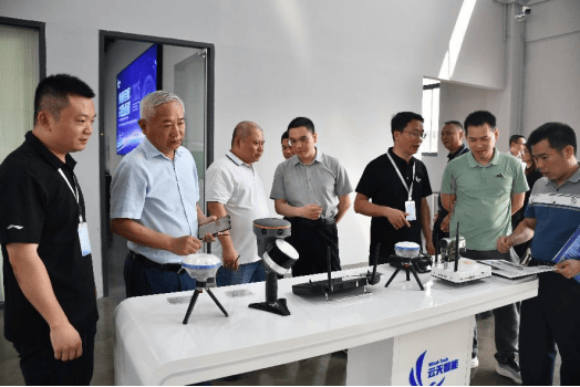 江门市国土测绘大队、铁塔江门分公司、云天智能科技三方合作签约揭牌 共拓低空经济发展
