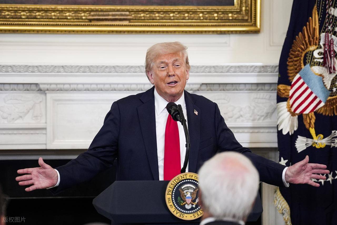 特朗普最新两大动作后，美媒做出惊人论断：特朗普对华战略变了