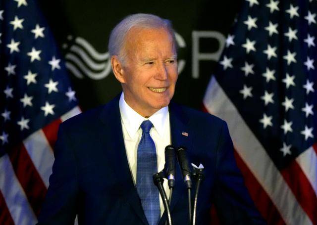 拜登首访，狠批特朗普掉价