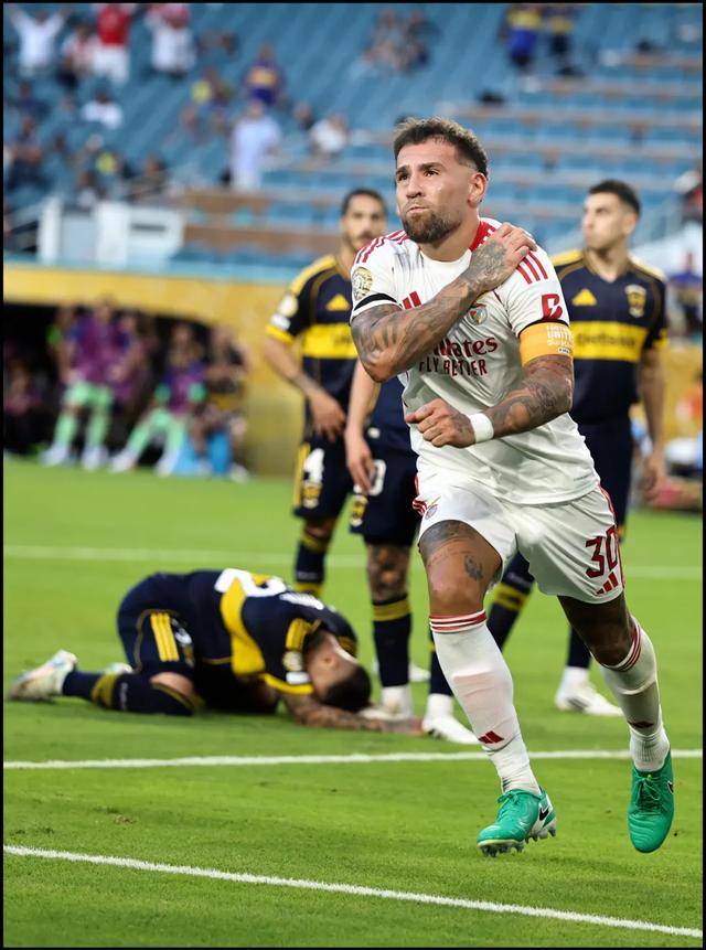 国际足联:C罗你来嘛。C罗:我不。