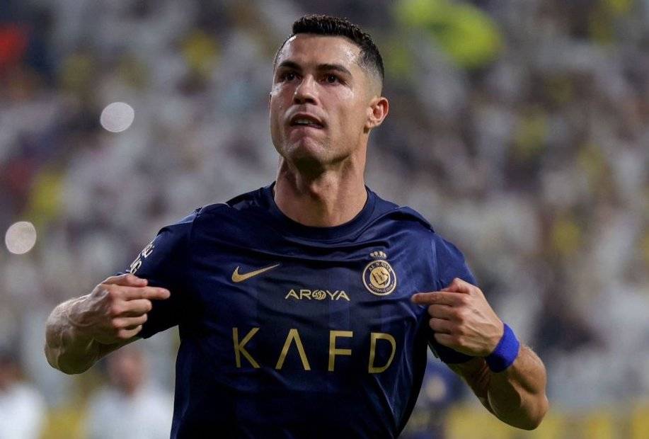 虽然C罗自称收到很多报价！但又有俱乐部辟谣他们没要C罗！