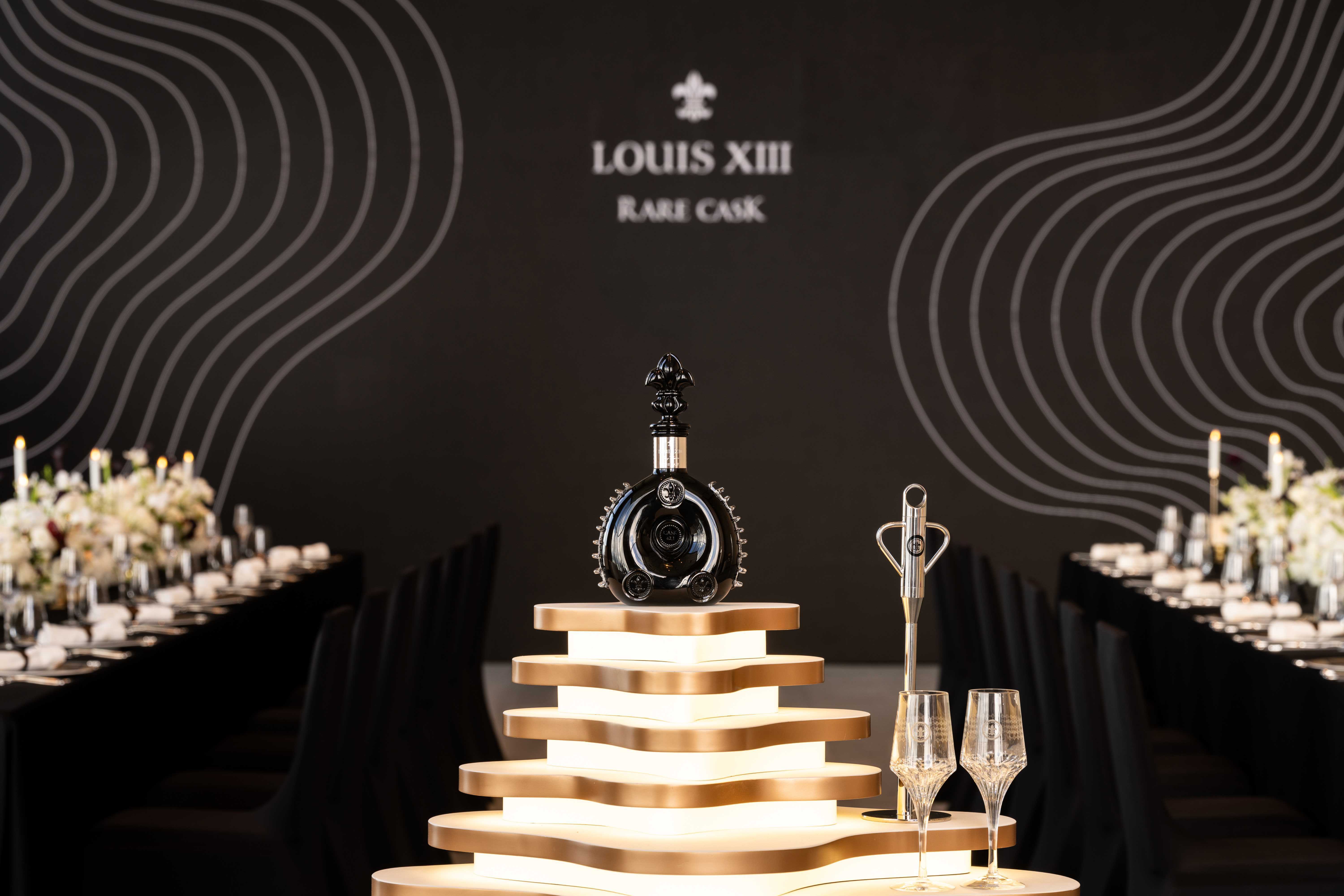 路易十三《春秋·天蕴启时》私享雅宴于深圳启幕 以时光之名，礼献人生珍贵时刻