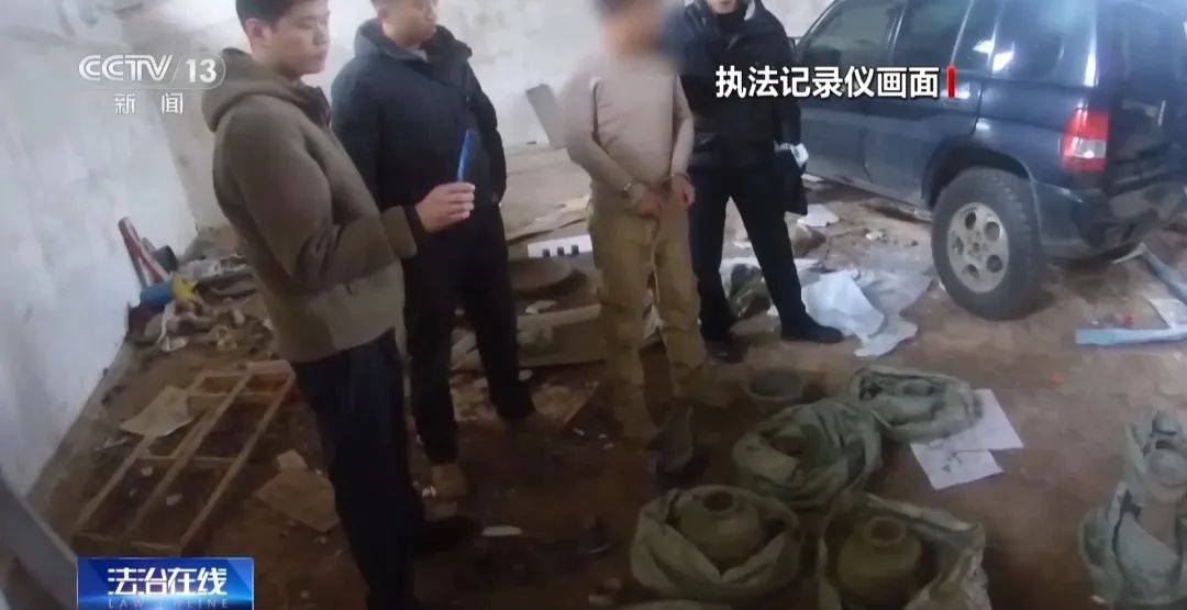 湖北警方破获特大盗墓案：嫌犯看小说学盗墓，挖走20件青铜器国宝，警方扮成“实力买家”接近，大量细节曝光