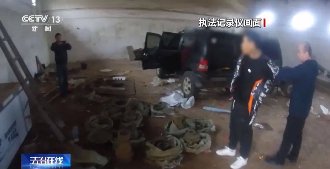 湖北警方破获特大盗墓案：嫌犯看小说学盗墓，挖走20件青铜器国宝，警方扮成“实力买家”接近，大量细节曝光